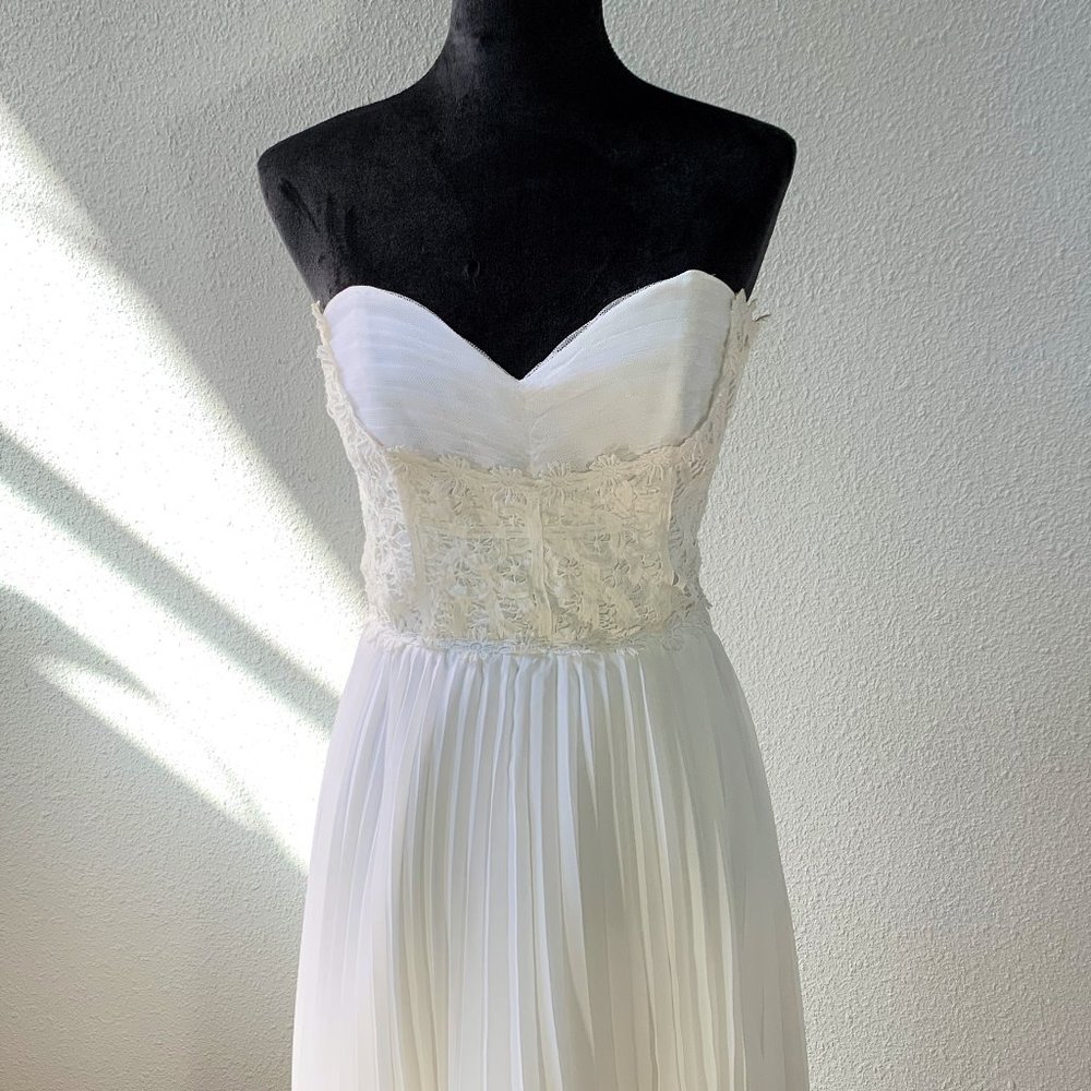 Betsey Johnson- White Strapless Cocktail Dress